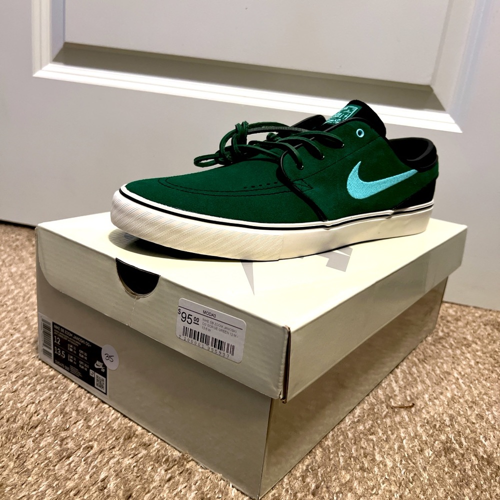 BRAND NEW Nike SB Janoski